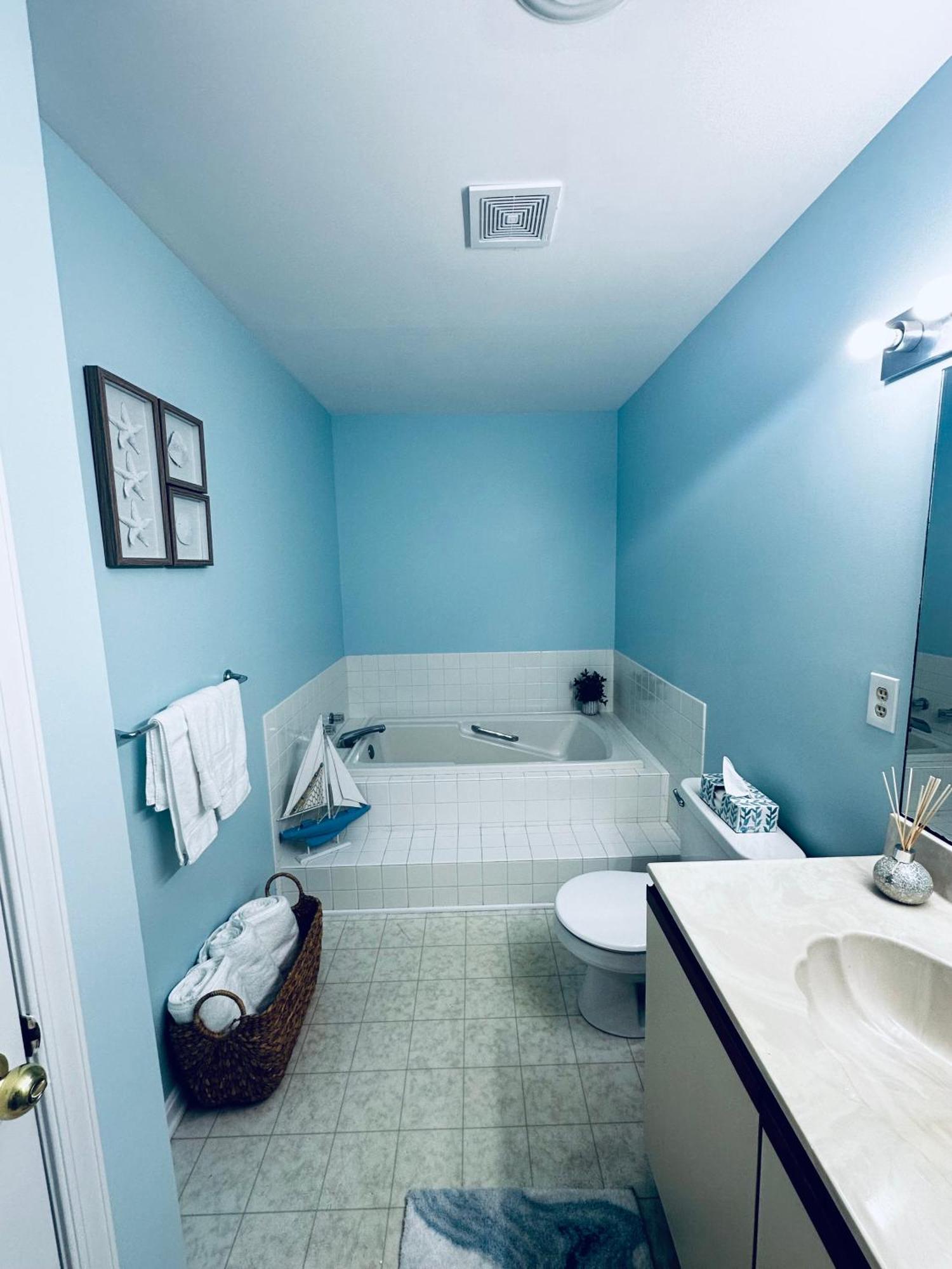 Cozy Home Walking Distance From Beach With Private Patio 오션 시티 외부 사진